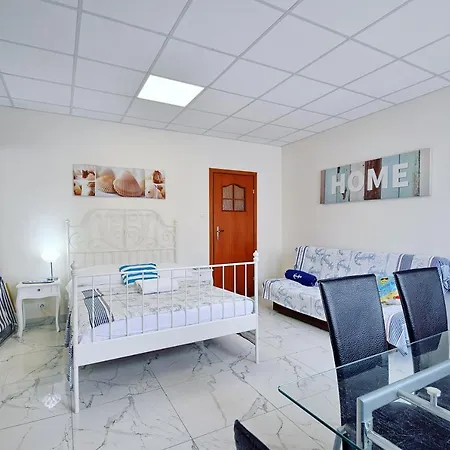 Muszelka Pokoje I Apartamenty Dźwirzyno Esterno foto